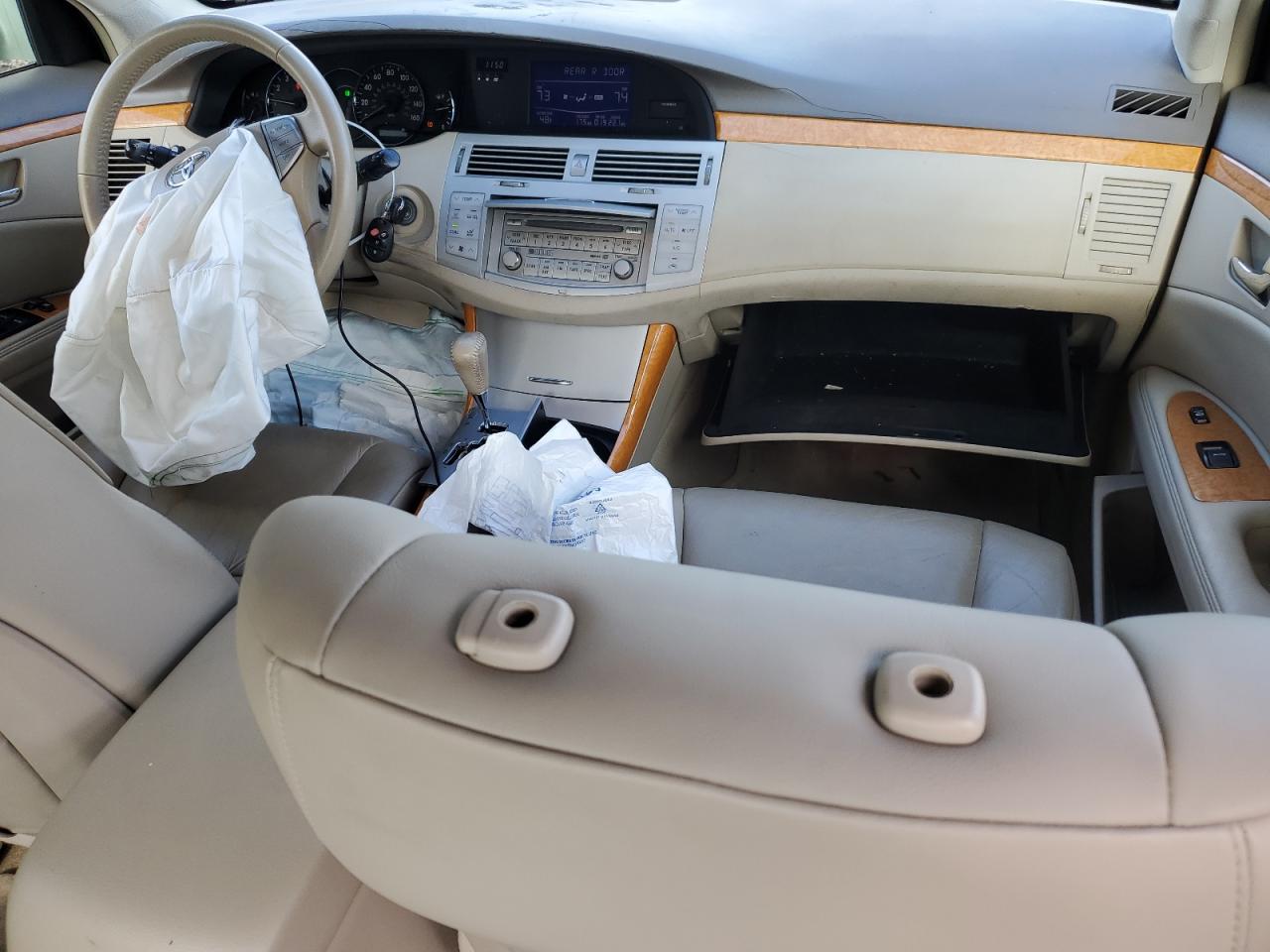 2007 Toyota Avalon - Image 8
