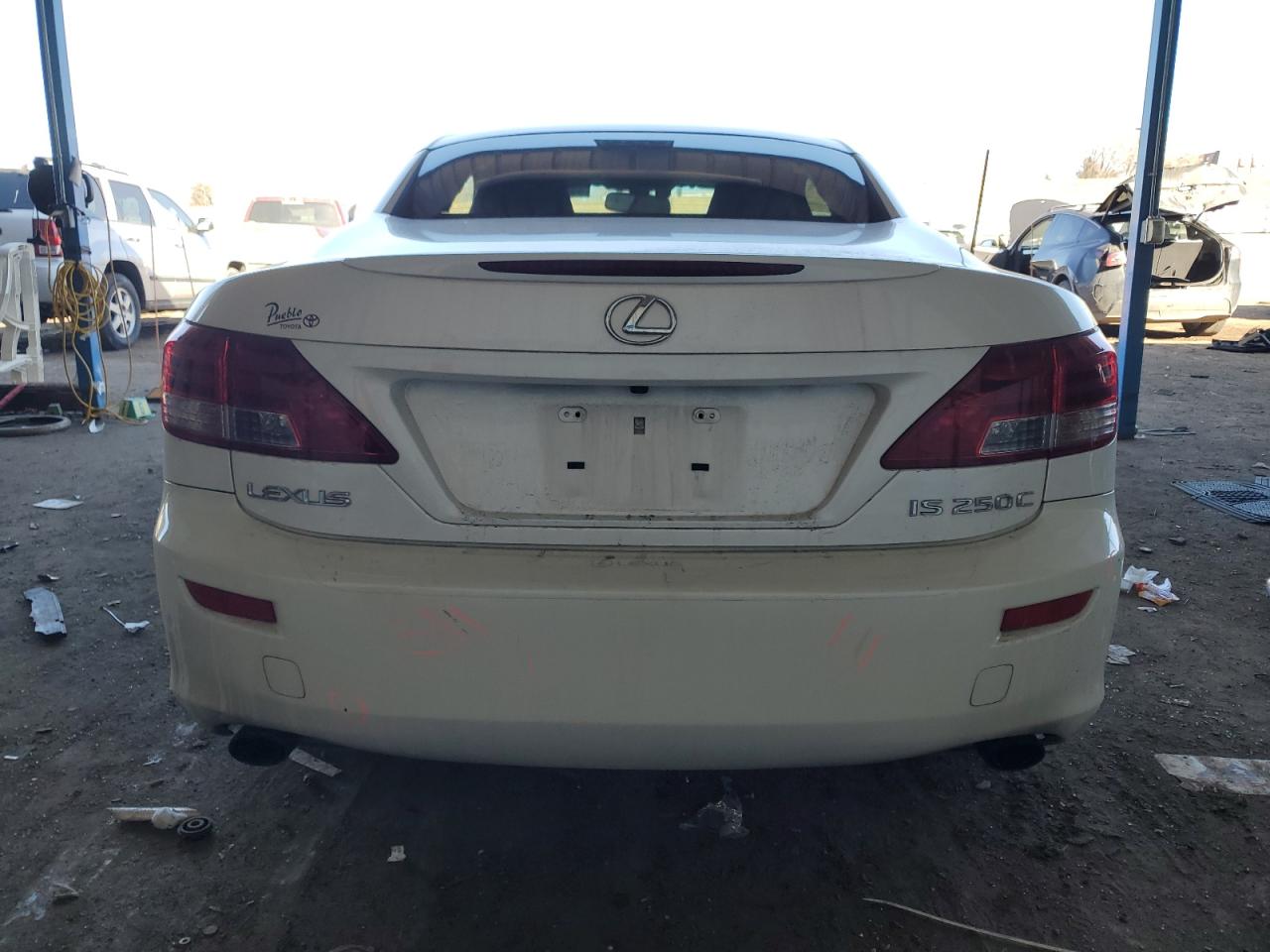 2010 Lexus IS - Image 6