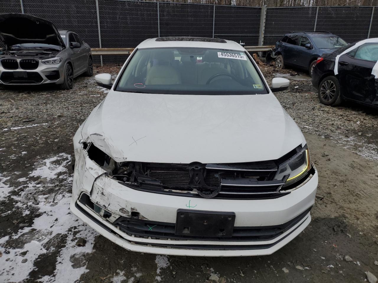 2017 Volkswagen Jetta - Image 5