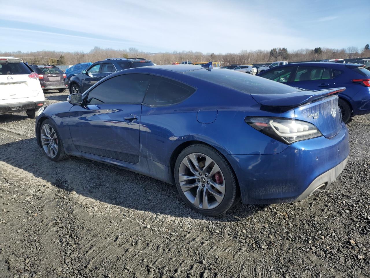 2015 Hyundai Genesis - Image 2