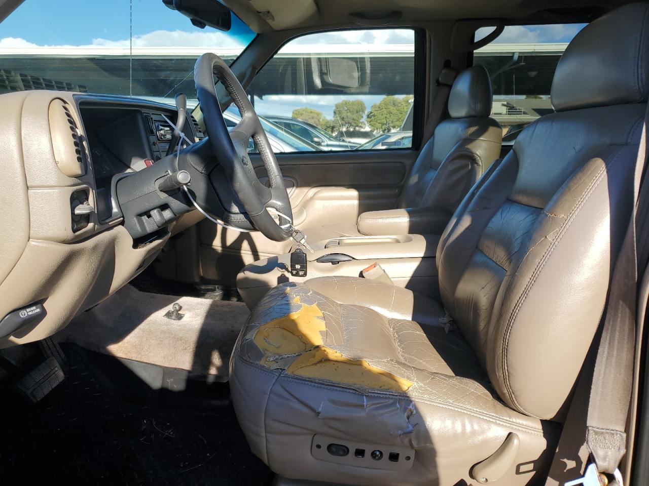 1996 Chevrolet Suburban K2500 VIN: 3GNGK26JXTG107228 Lot: 44741195