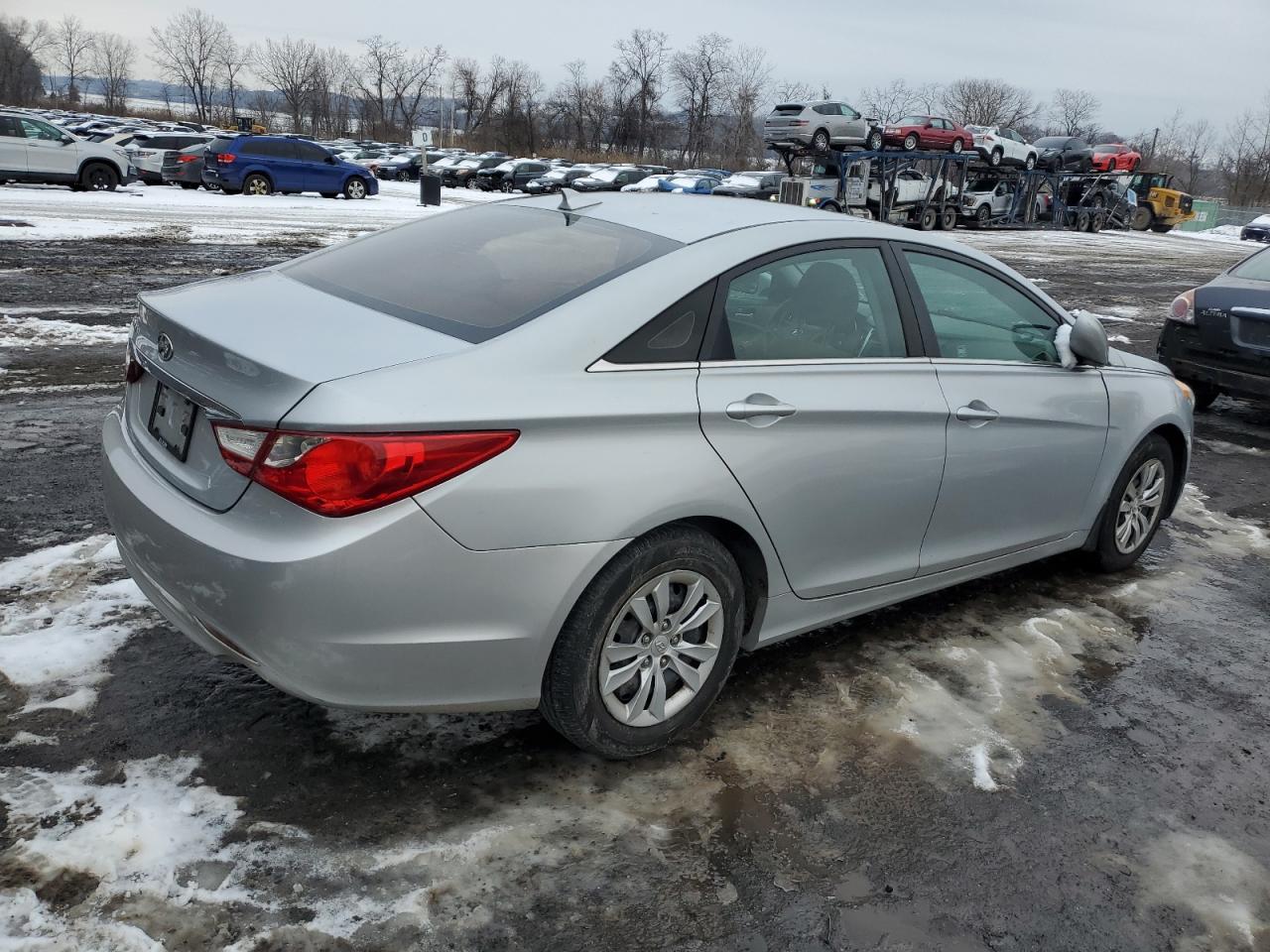 2012 Hyundai Sonata - Image 3