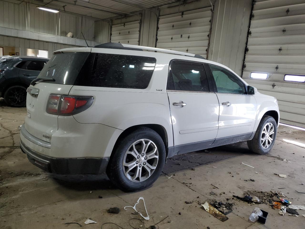 2016 GMC Acadia - Image 3