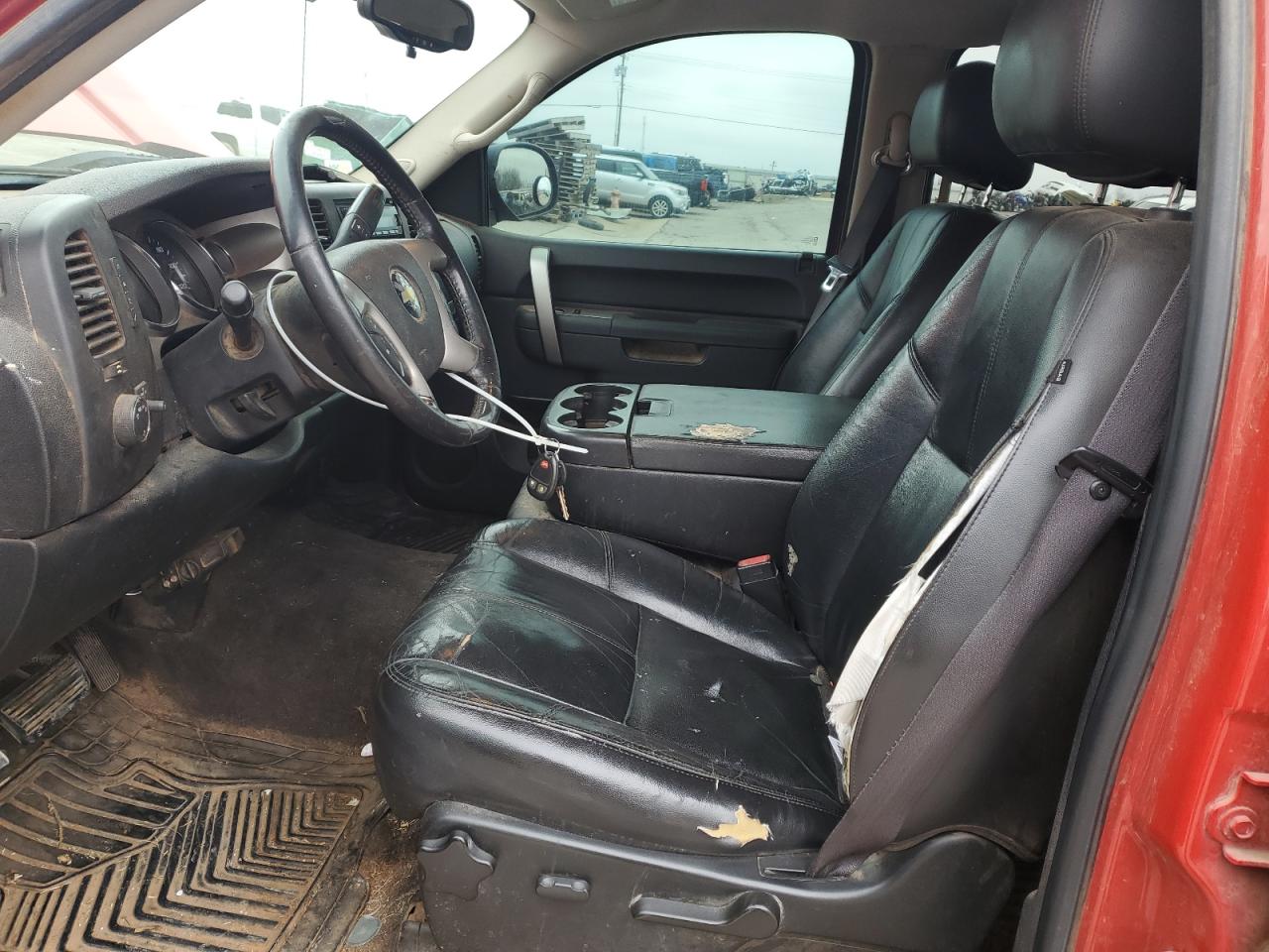 2010 Chevrolet Silverado - Image 7