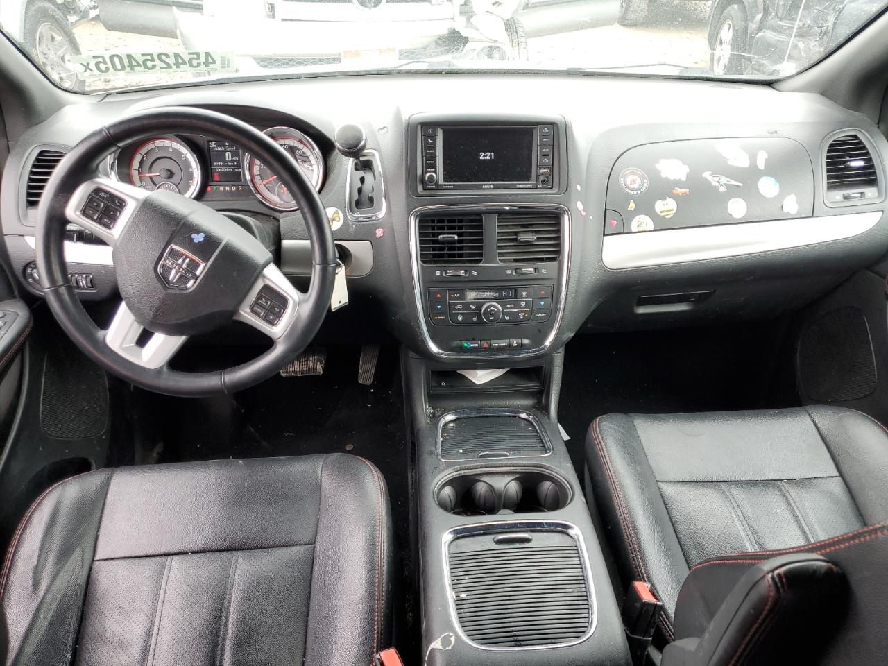 2019 Dodge Caravan - Image 8
