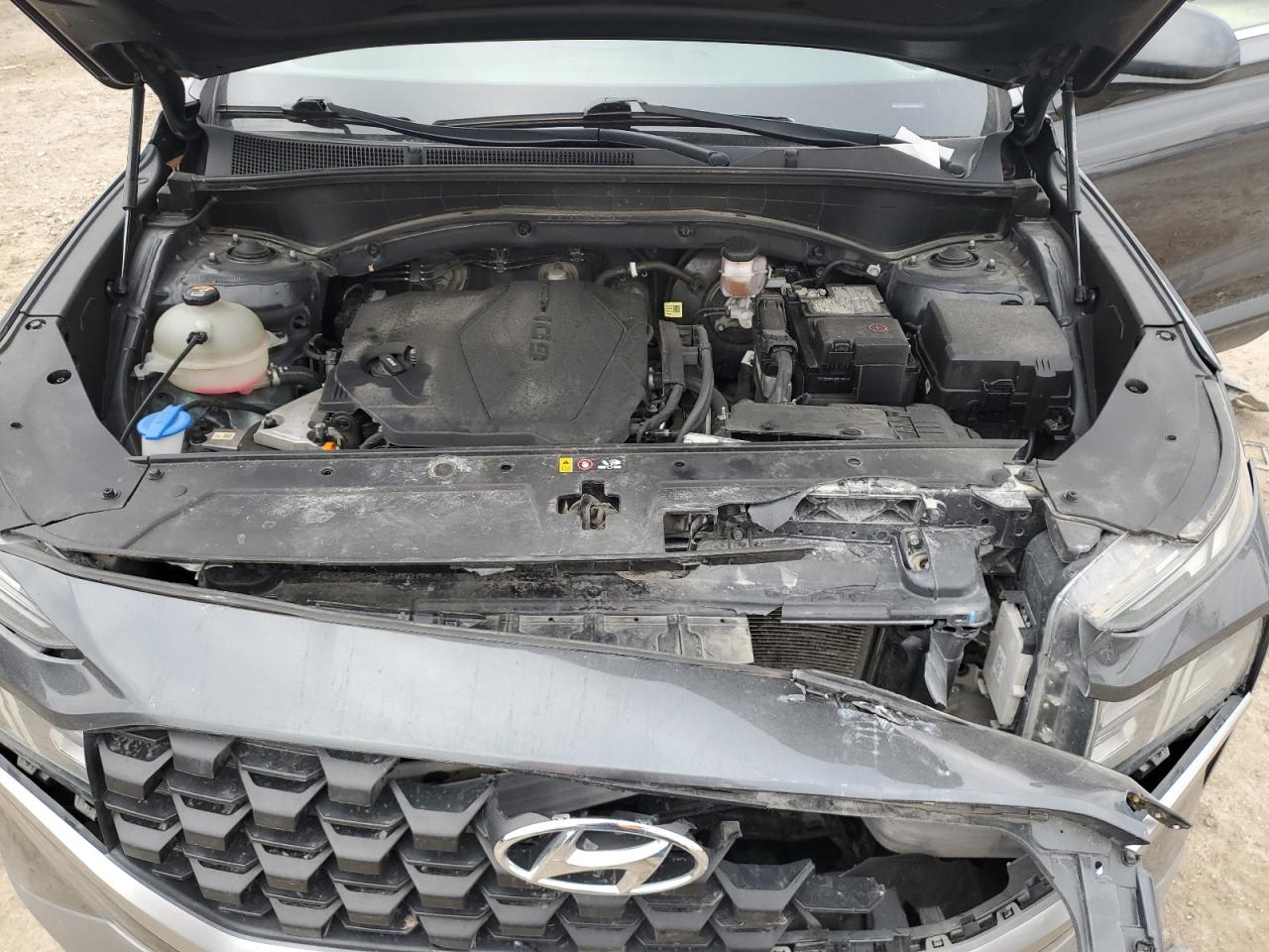 2021 Hyundai Santa Fe - Image 12