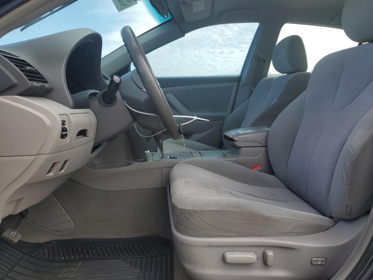 2011 Toyota Camry - Image 7