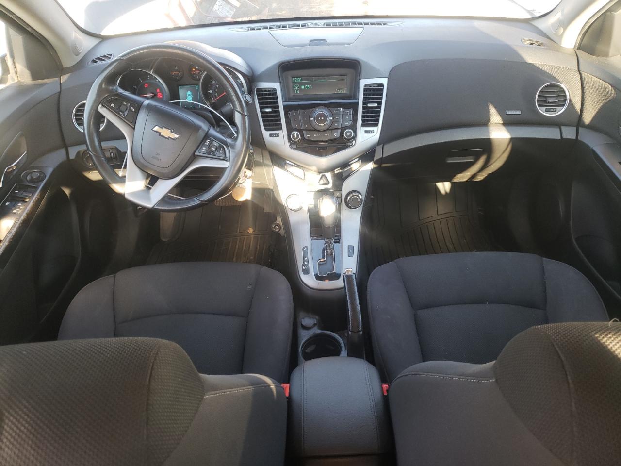 2014 Chevrolet Cruze - Image 8