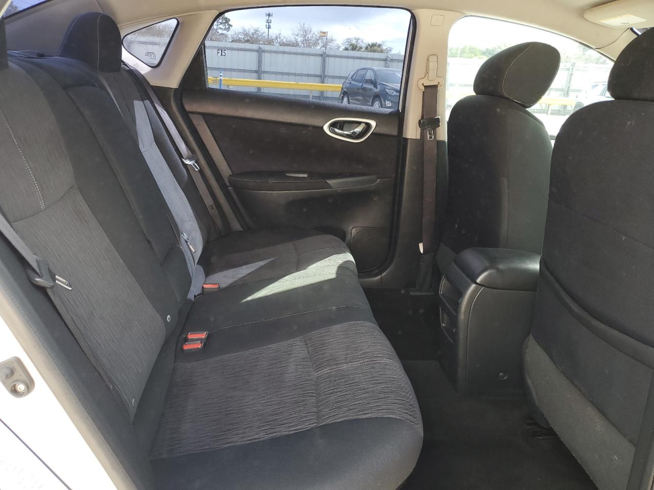 2014 Nissan Sentra - Image 10