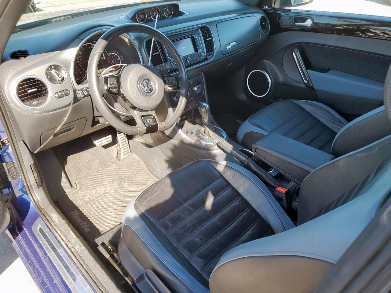 2014 Volkswagen Beetle - Image 8