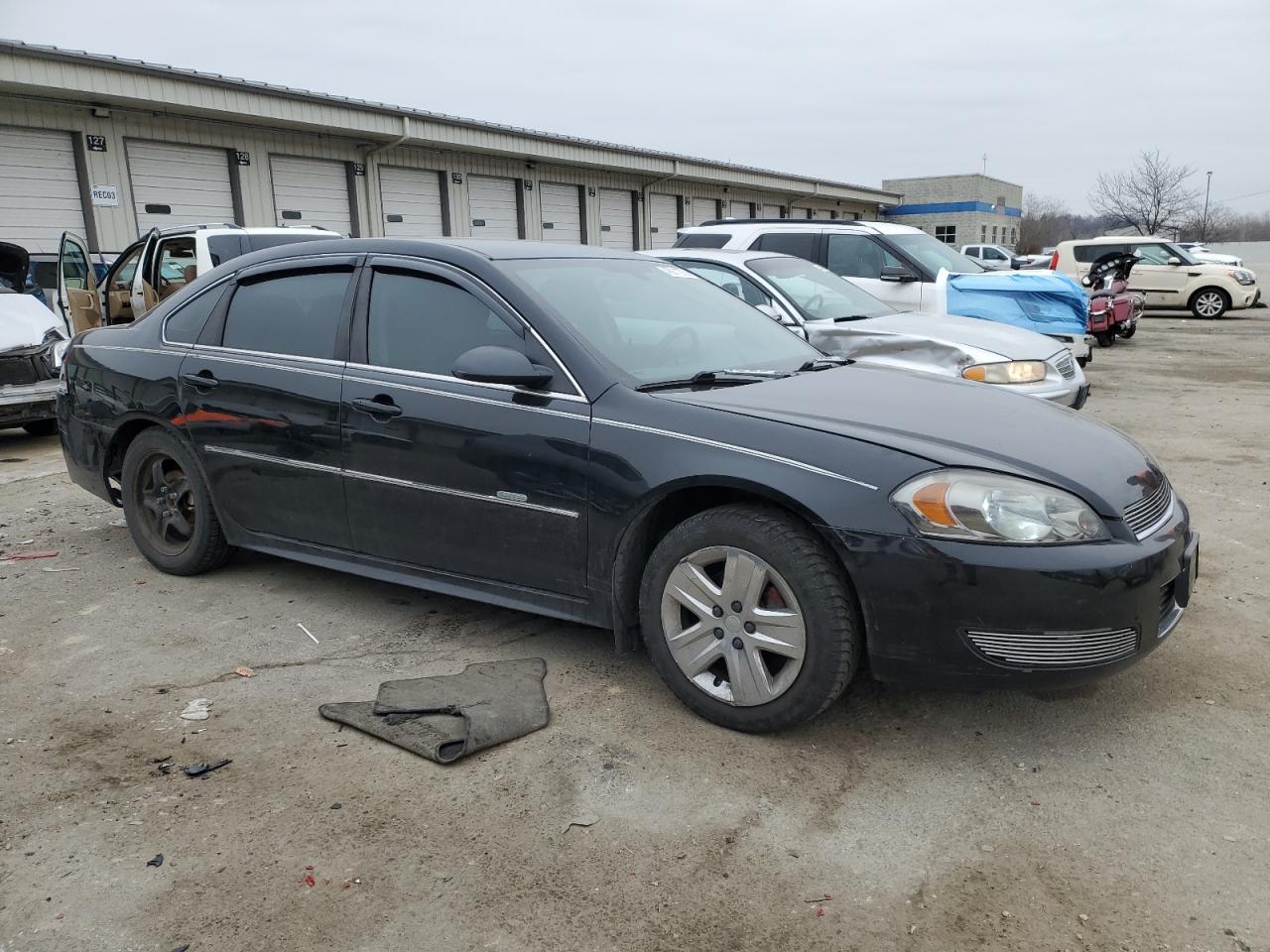 2011 Chevrolet Impala - Image 4
