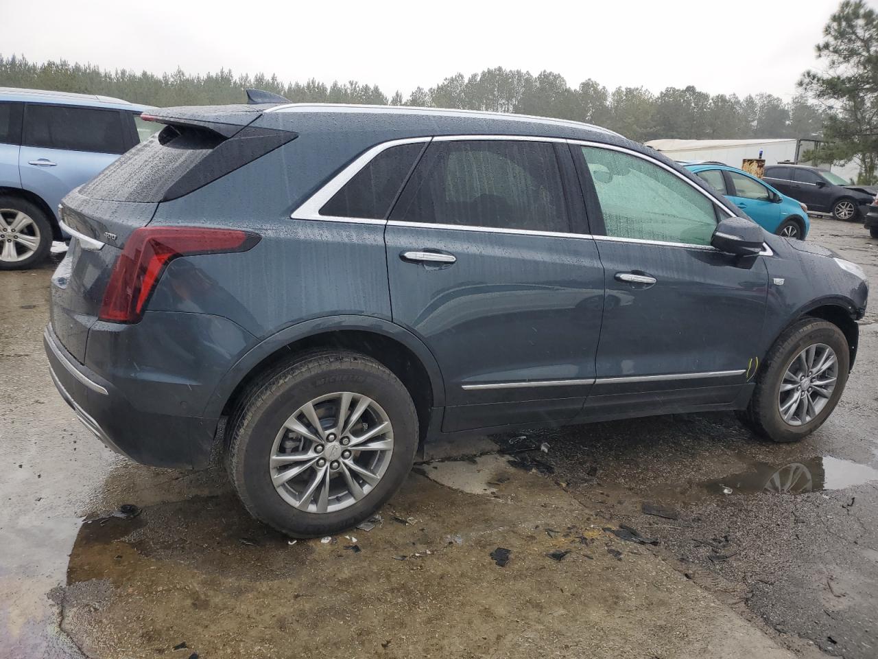 2021 Cadillac XT5 - Image 3