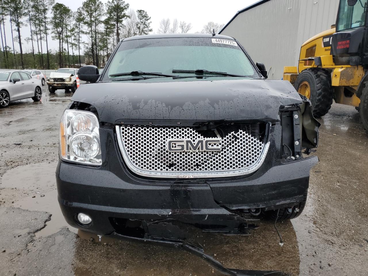 2011 GMC Yukon - Image 5