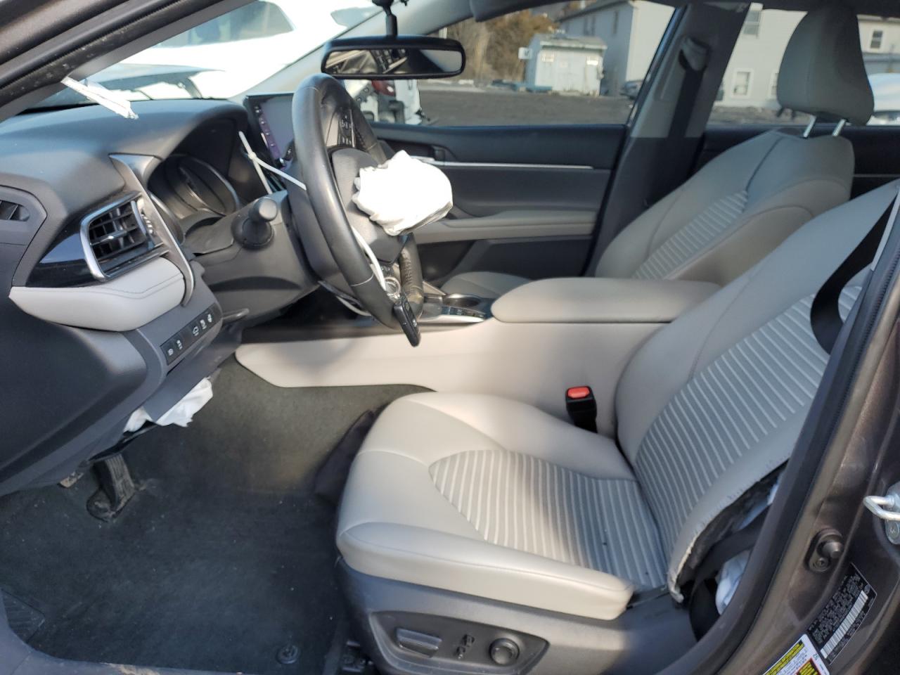 2023 Toyota Camry - Image 7