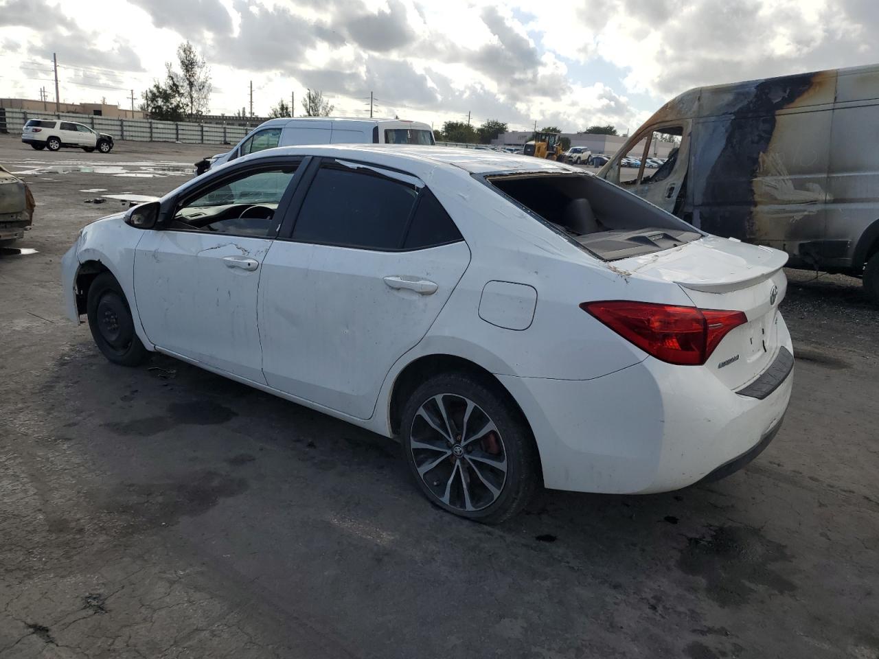 2019 Toyota Corolla - Image 2