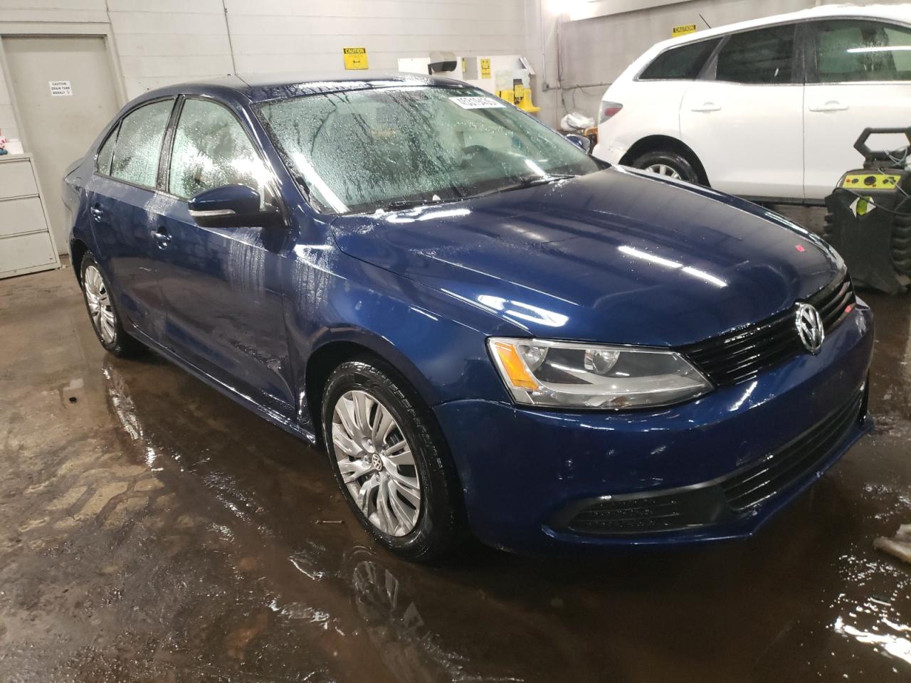 2014 Volkswagen Jetta - Image 4