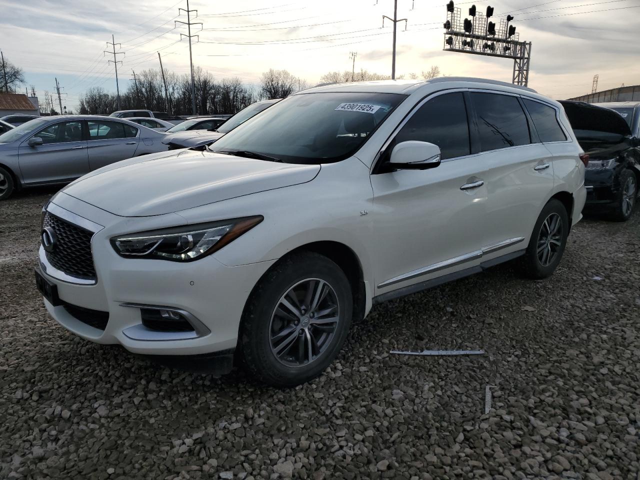 2016 Infiniti QX60 - Image 1