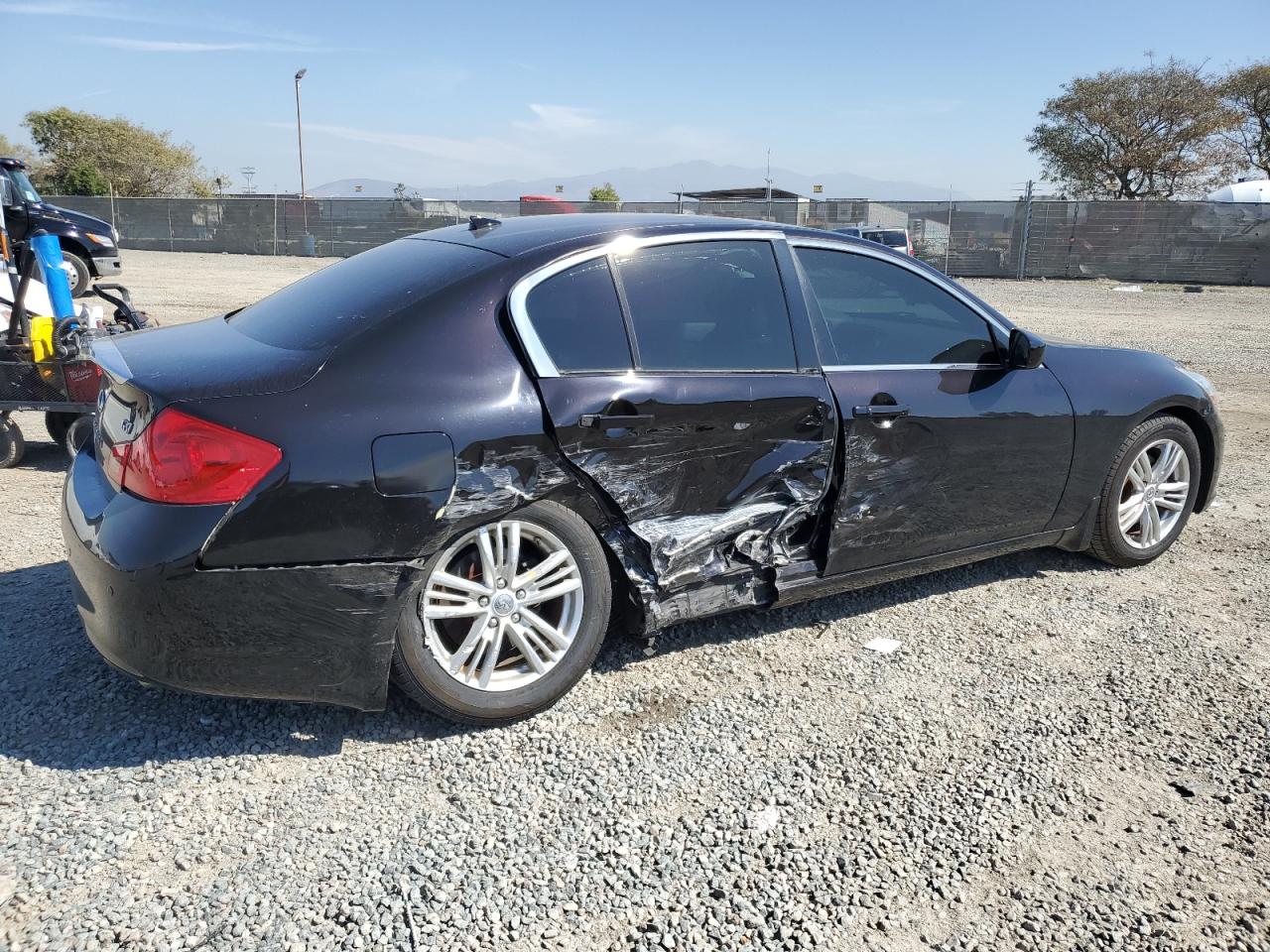 2012 Infiniti G - Image 3