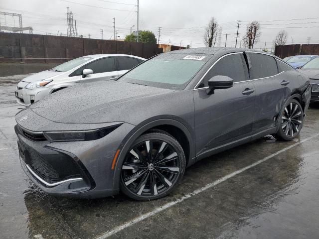 2024 Toyota Crown Platinum