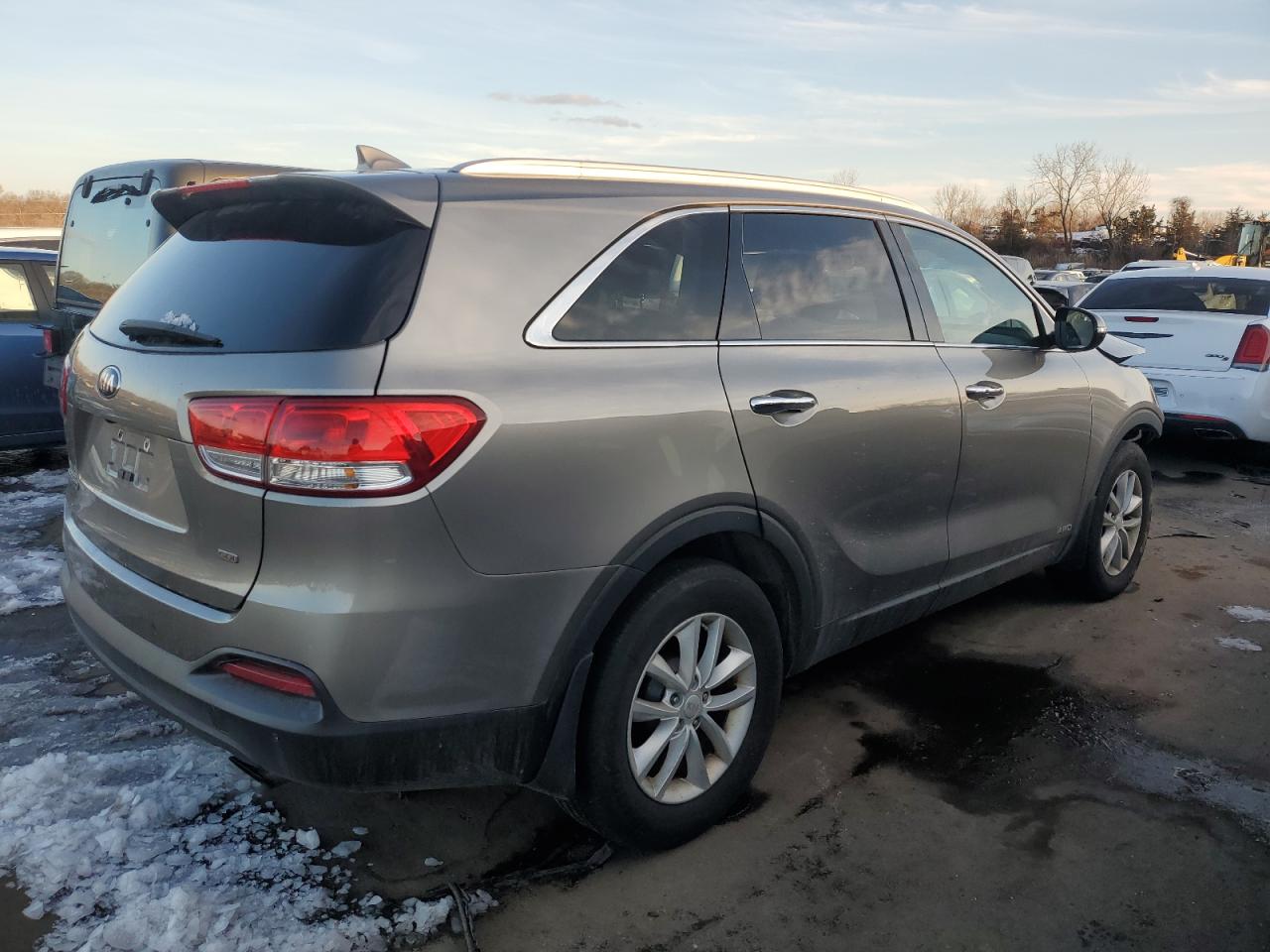 2017 Kia Sorento - Image 3