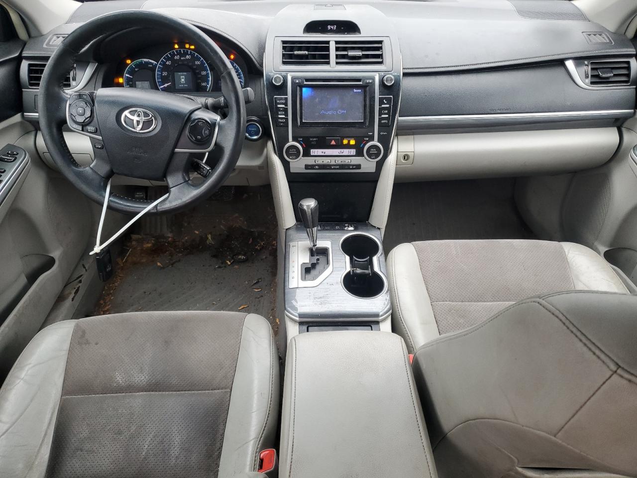 2012 Toyota Camry - Image 8