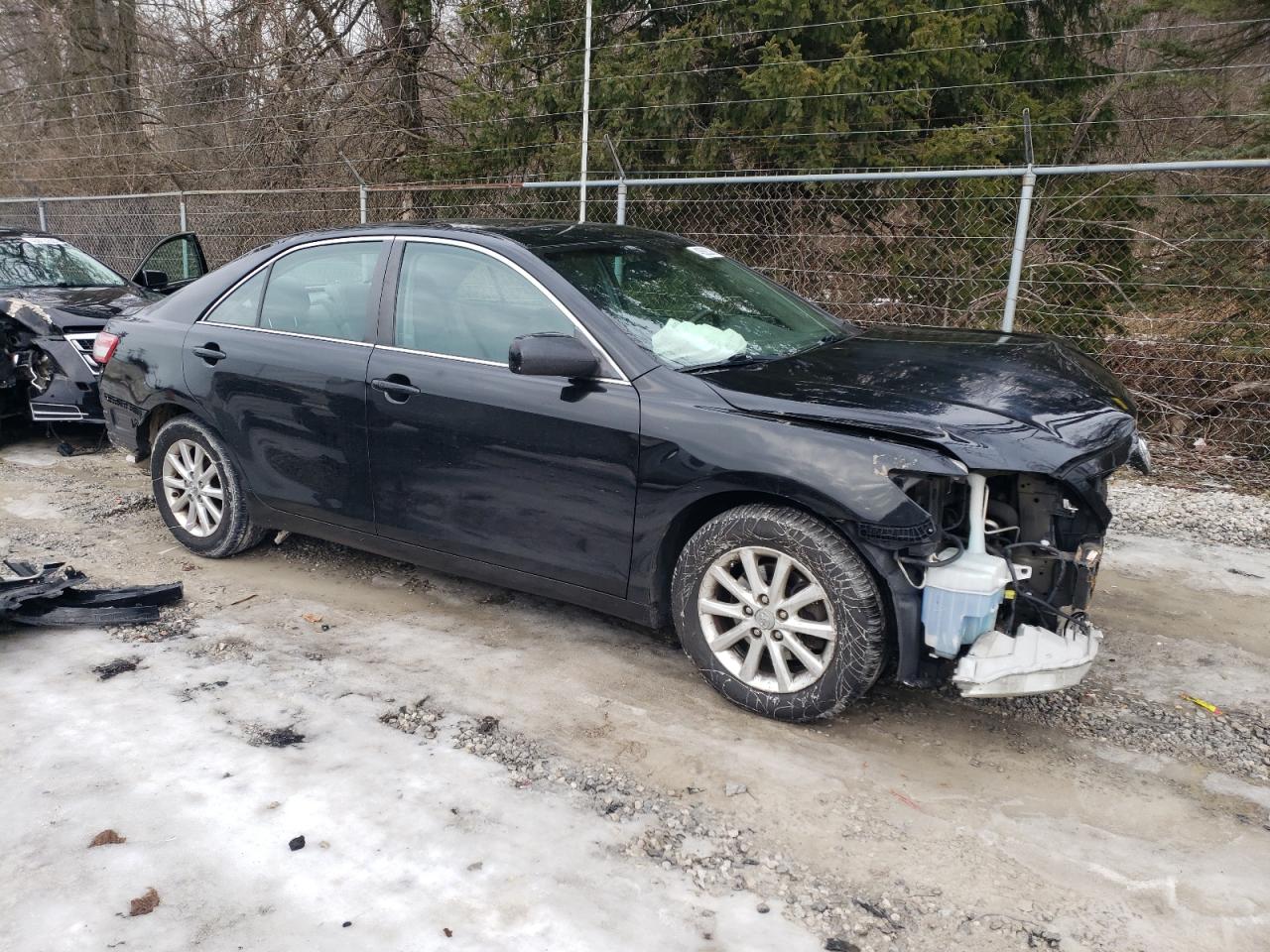 2011 Toyota Camry - Image 4