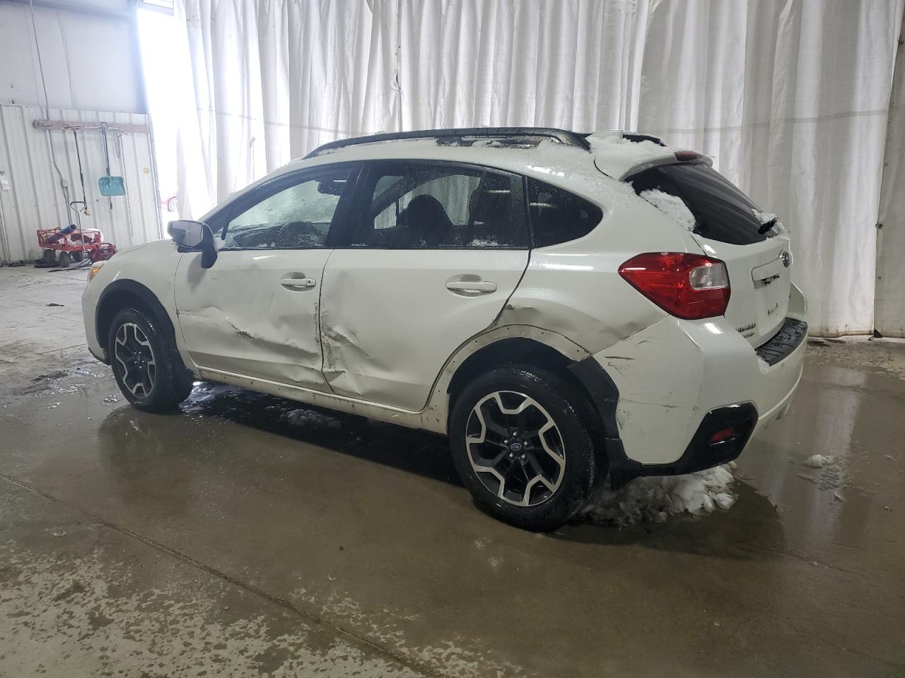 2016 Subaru XV - Image 2