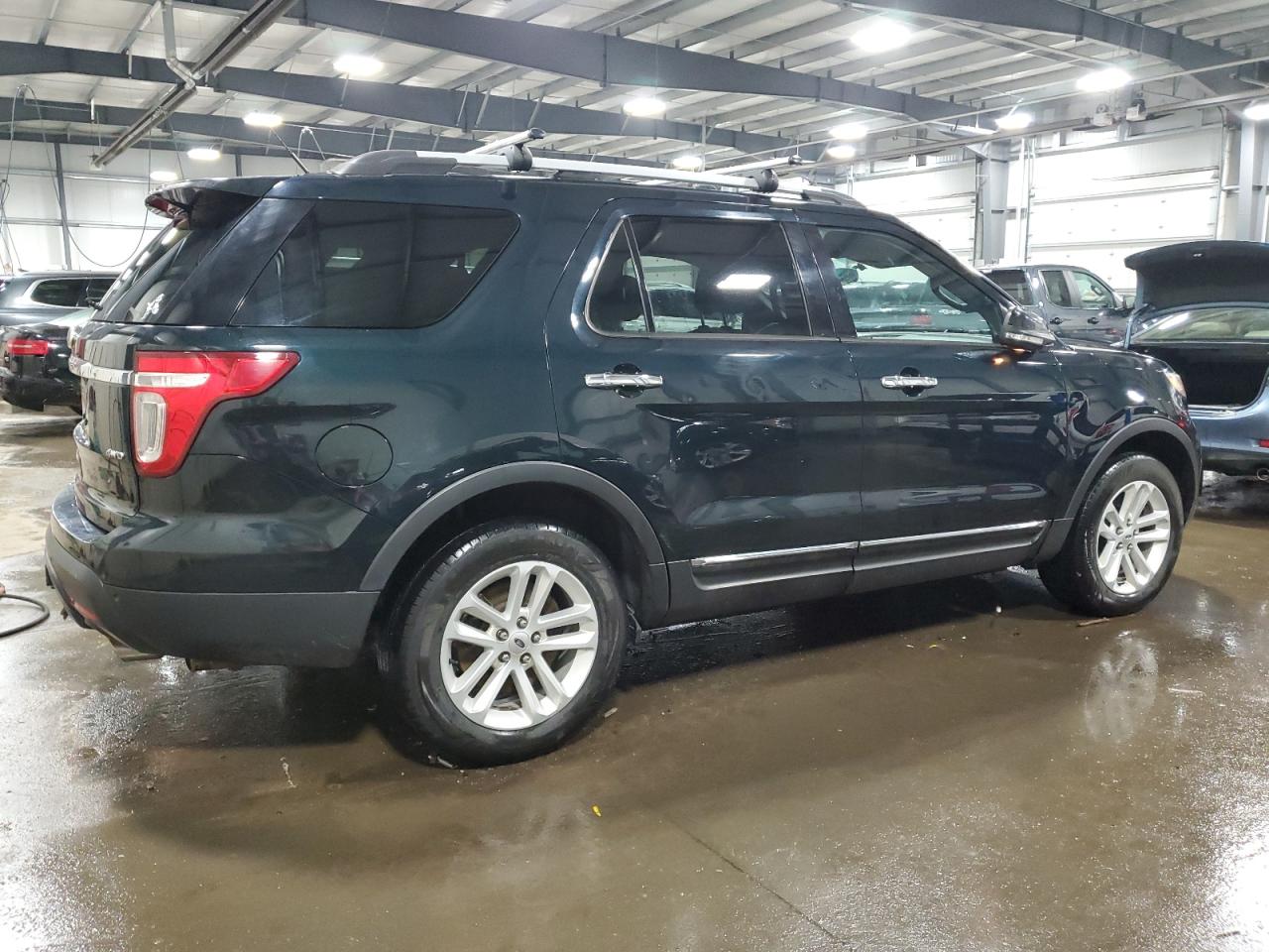 2014 Ford Explorer - Image 3