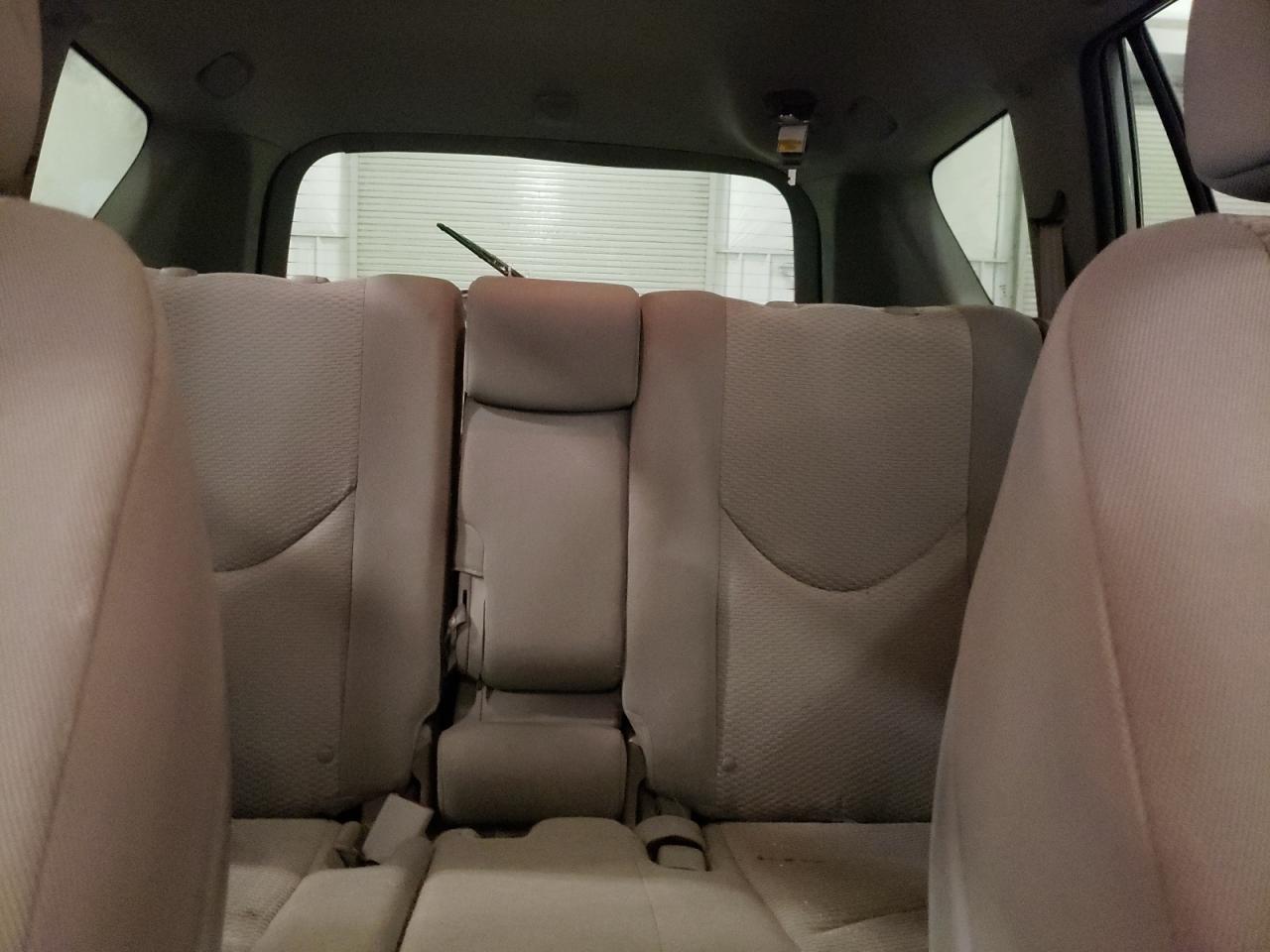 2012 Toyota RAV 4 - Image 10