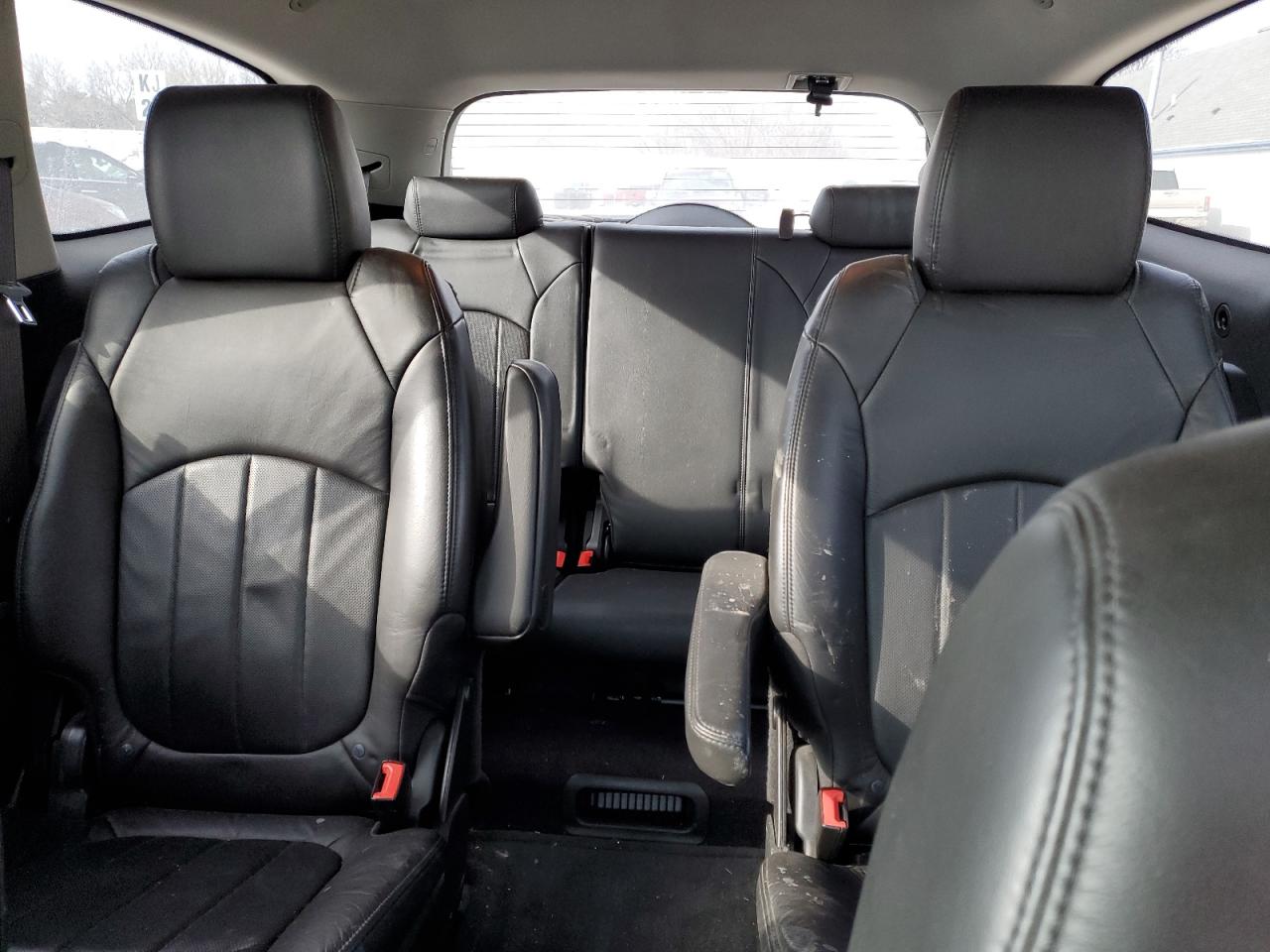 2011 Buick Enclave - Image 10