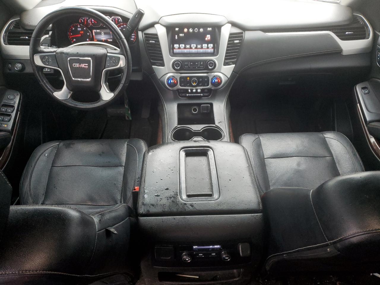 2016 GMC Yukon - Image 8