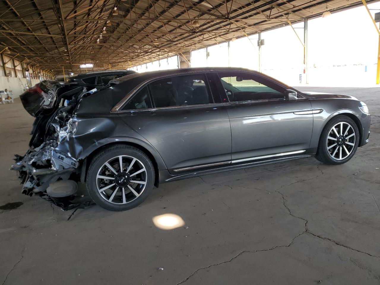 2017 Lincoln Continental - Image 3