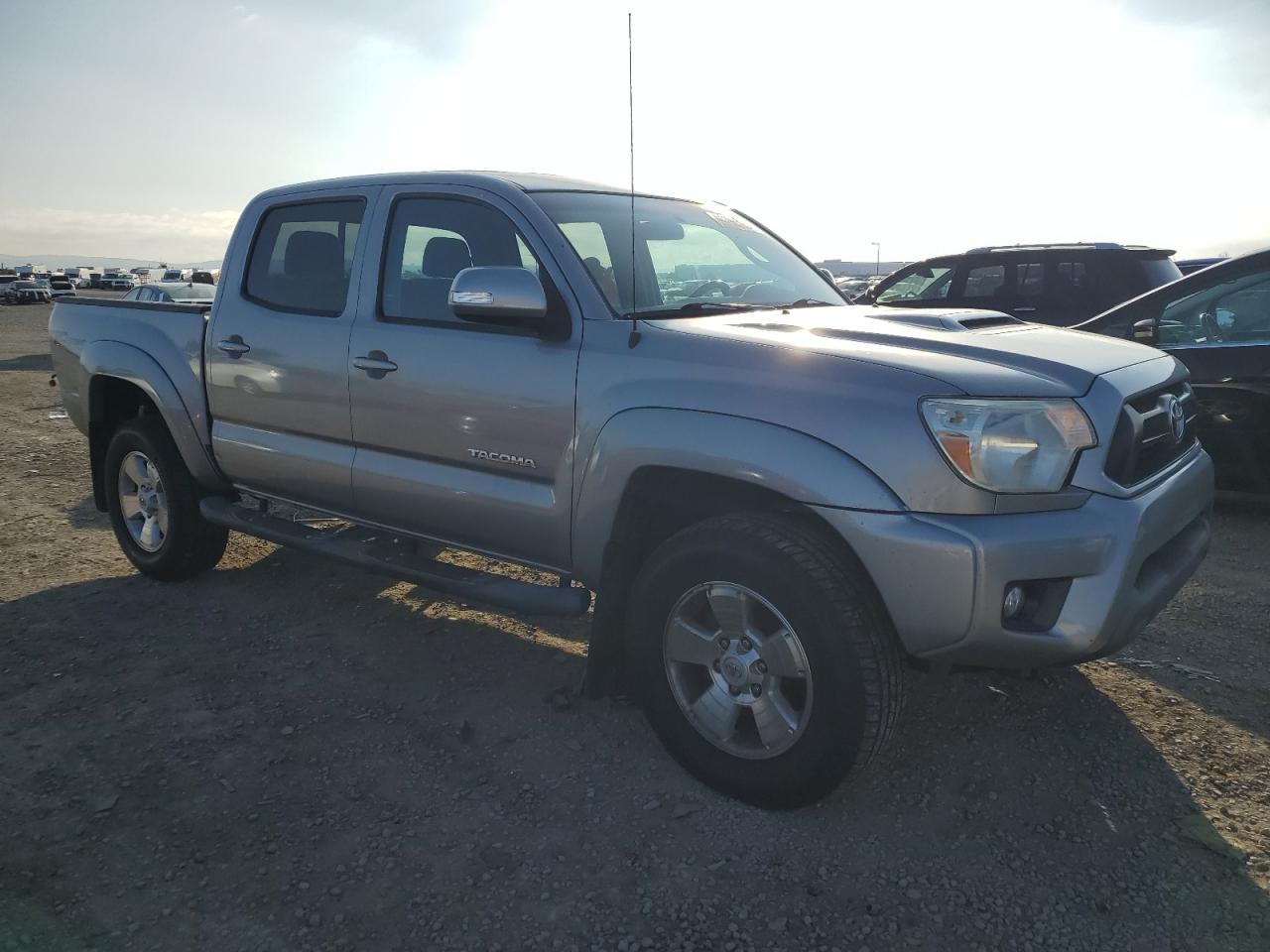2015 Toyota Tacoma - Image 4
