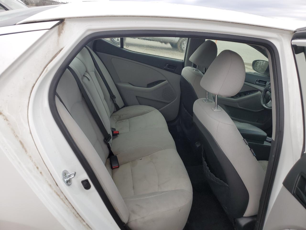 2015 Kia Optima - Image 10