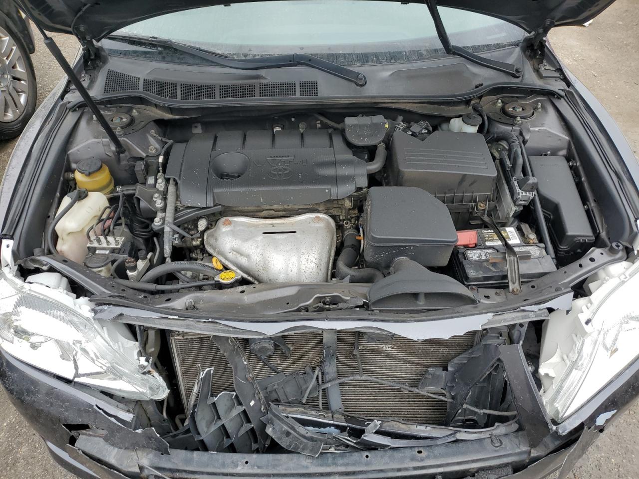 2011 Toyota Camry - Image 11