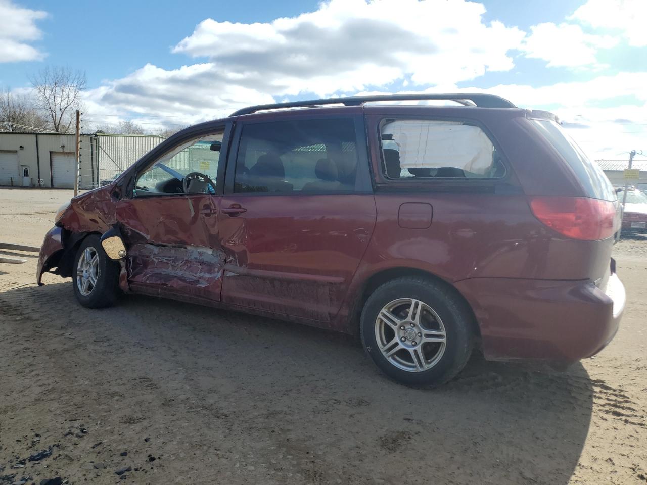 2008 Toyota Sienna - Image 2