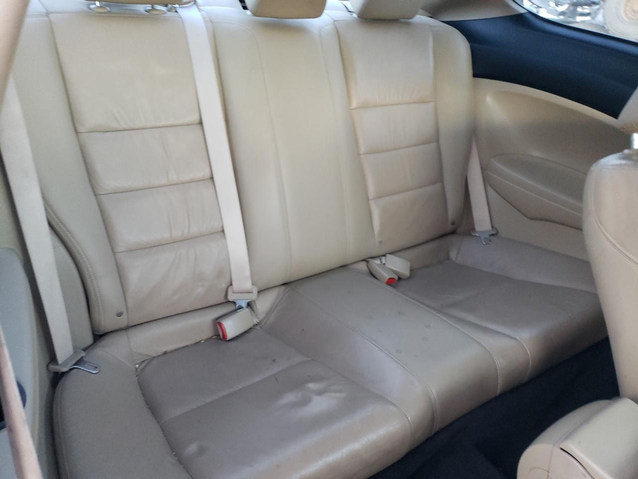 2012 Honda Accord - Image 10