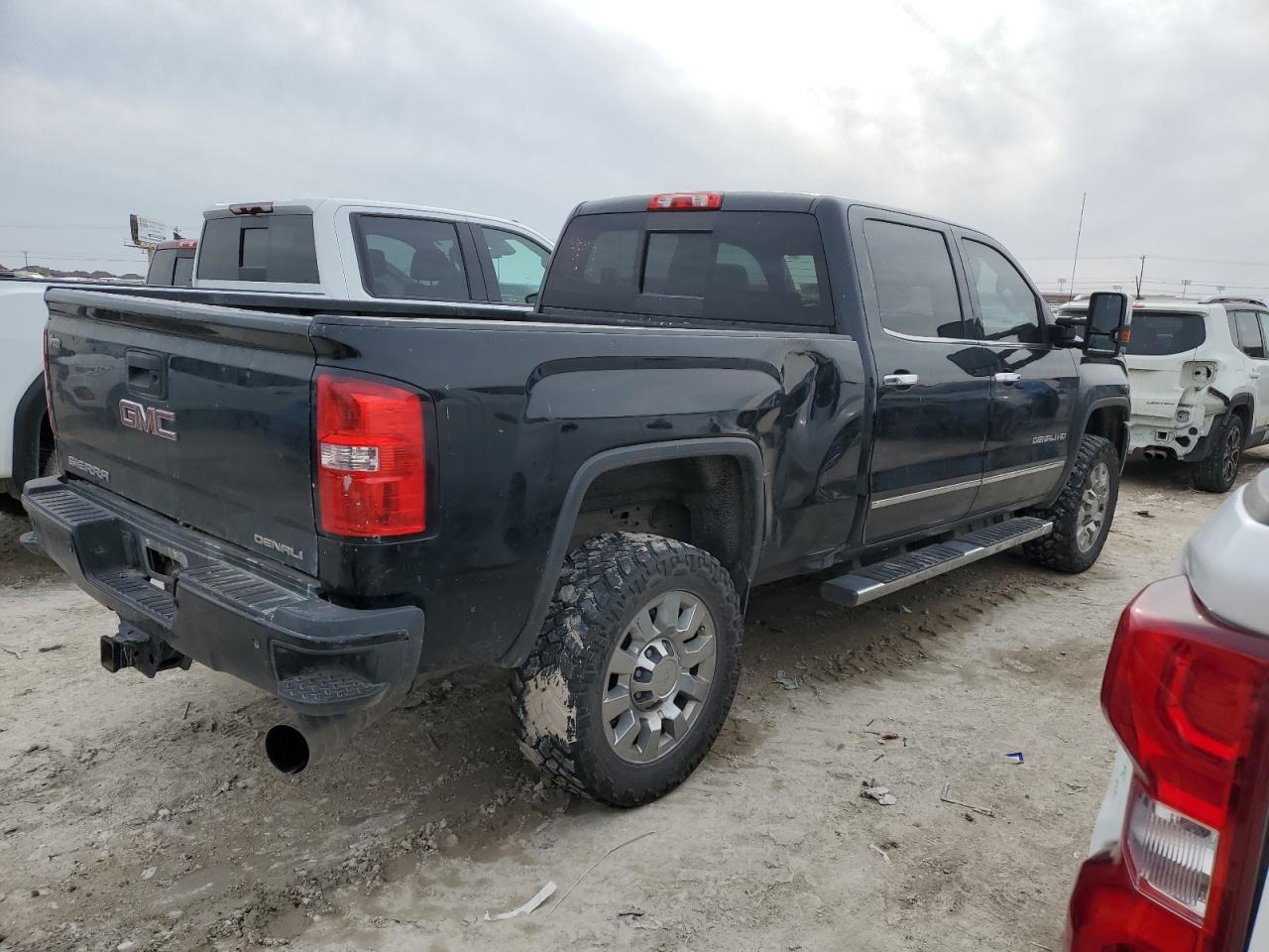 2019 GMC Sierra - Image 3
