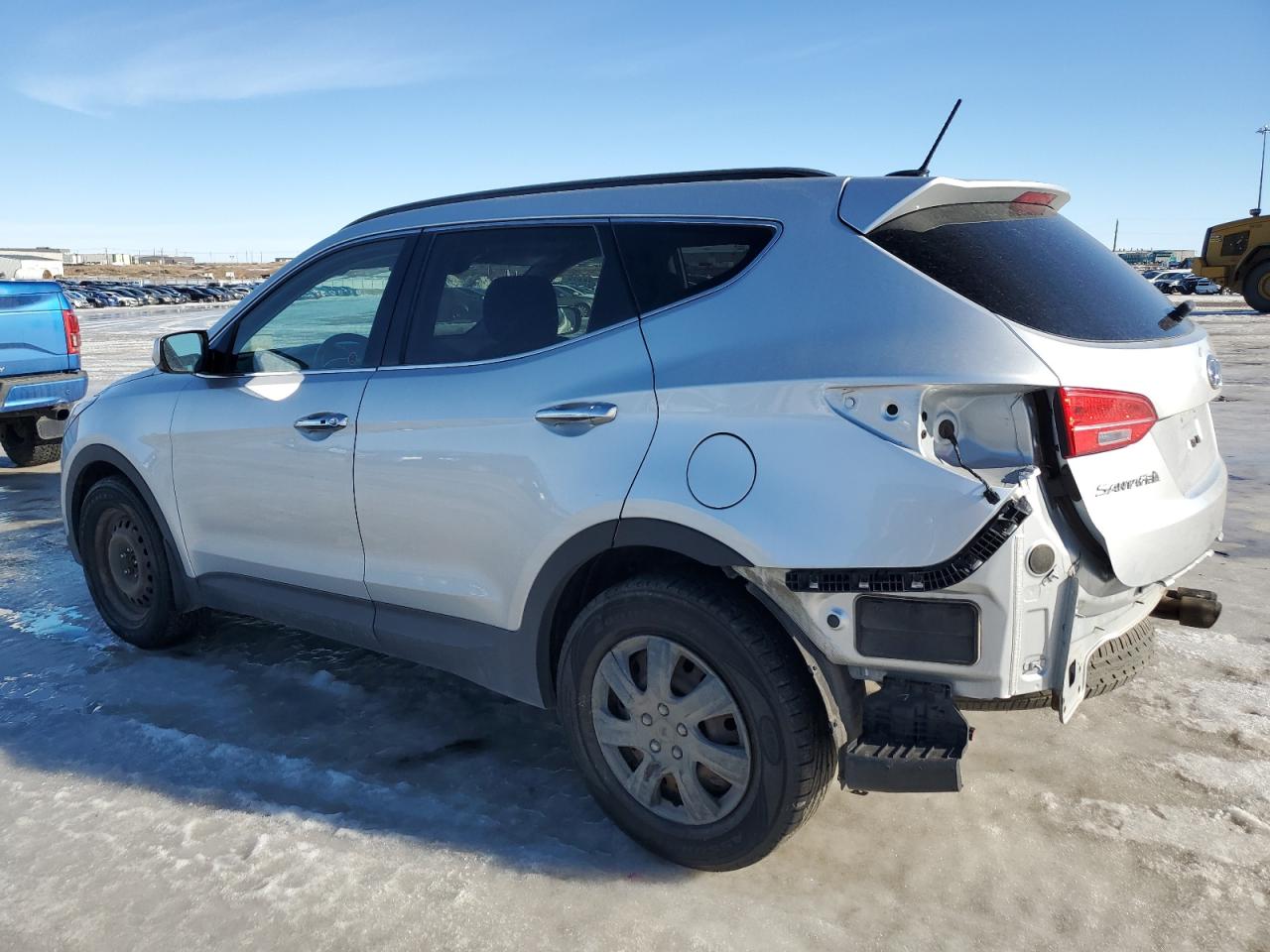 2015 Hyundai Santa Fe - Image 2