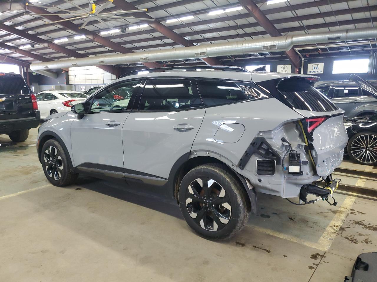 2023 Kia Sportage - Image 2