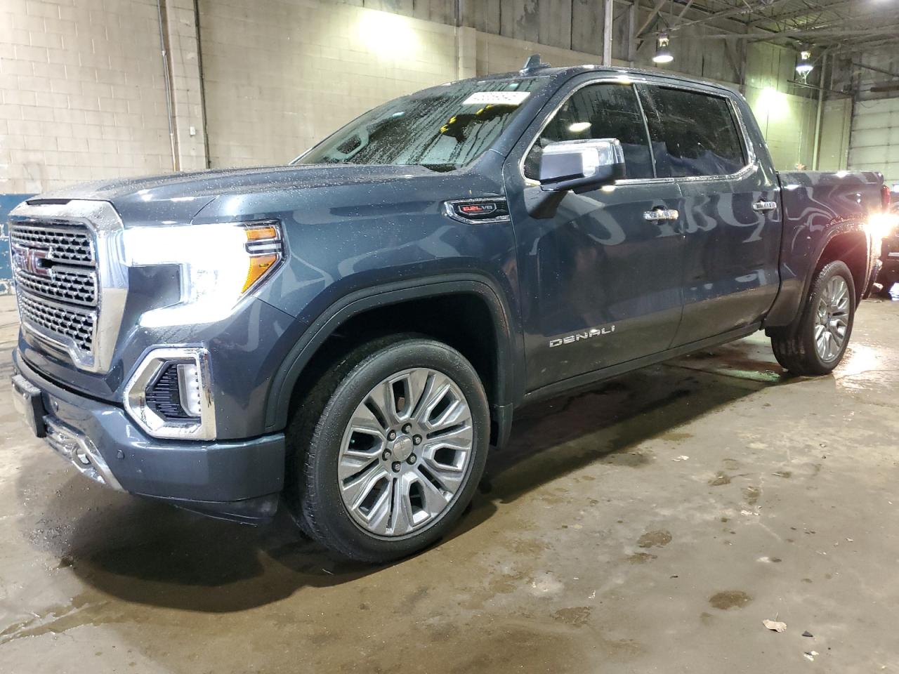 2022 GMC Sierra - Image 1