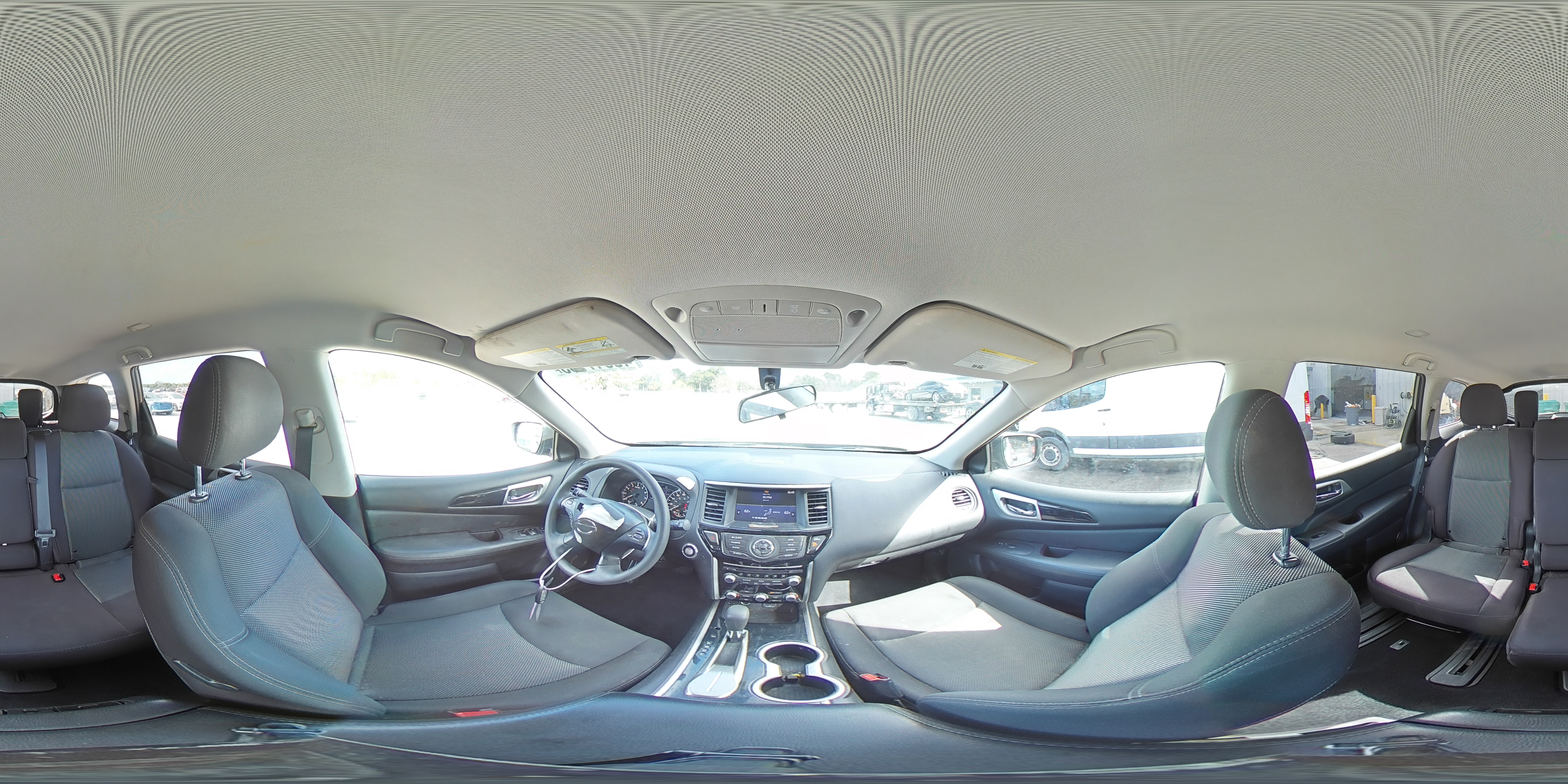 2019 Nissan Pathfinder - Image 16