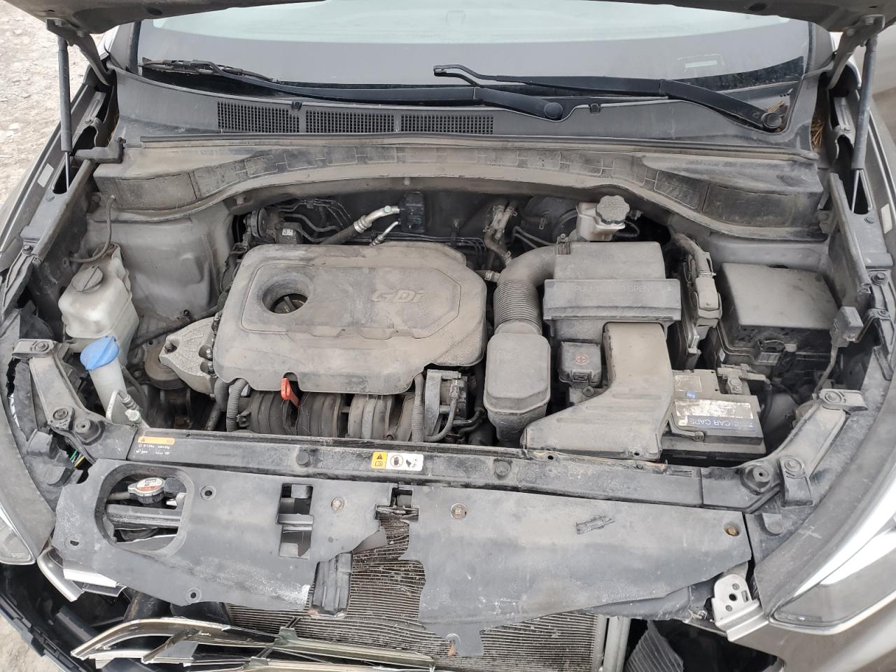 2017 Hyundai Santa Fe - Image 11