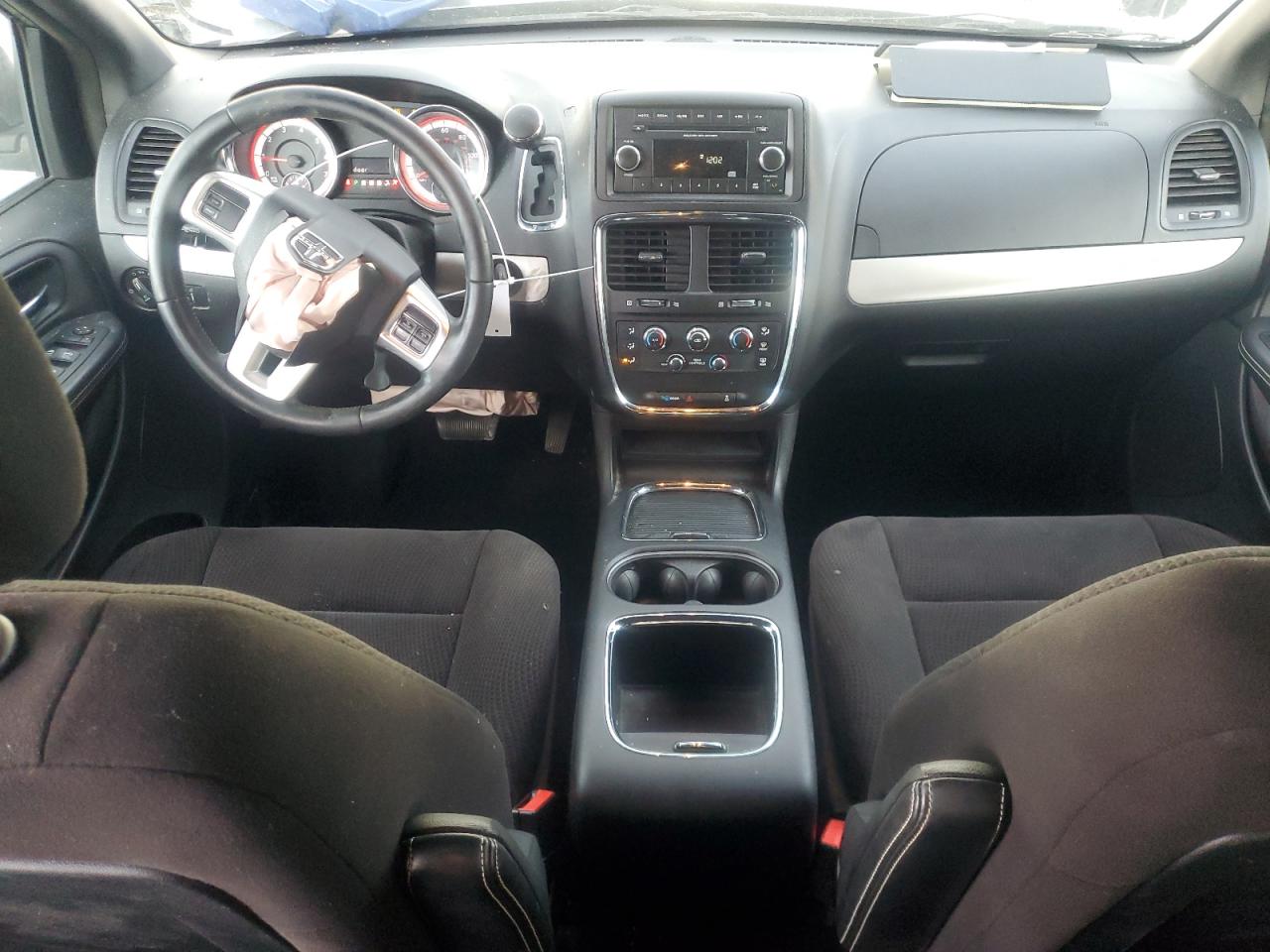 2014 Dodge Caravan - Image 8