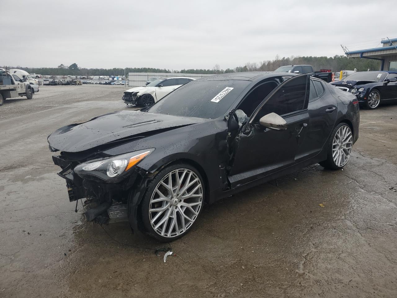 2021 Kia Stinger - Image 1