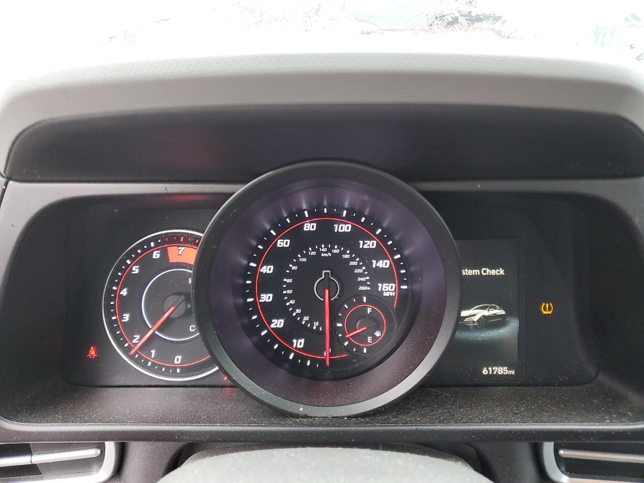 2023 Hyundai Elantra - Image 9
