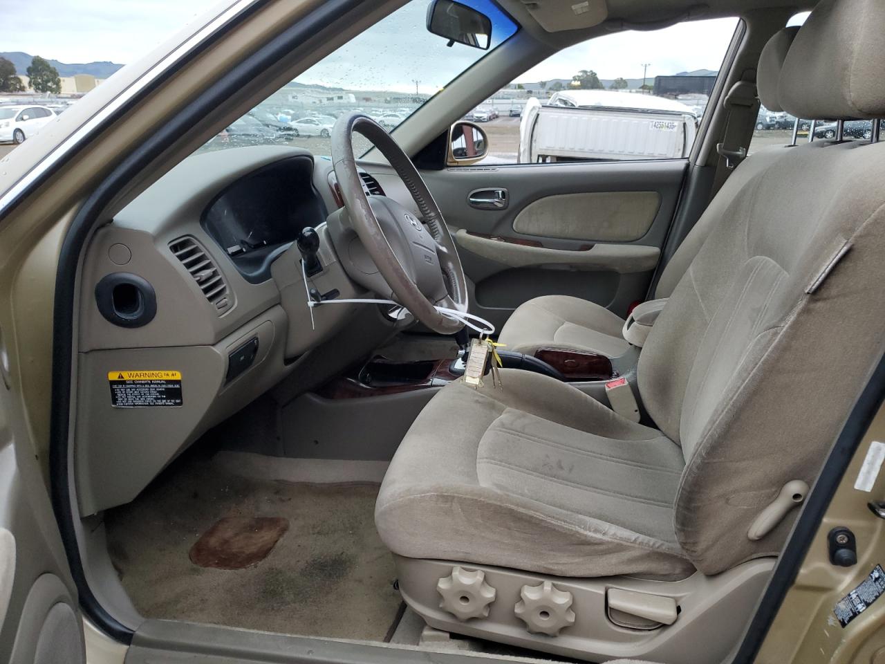 2004 Hyundai Sonata - Image 7