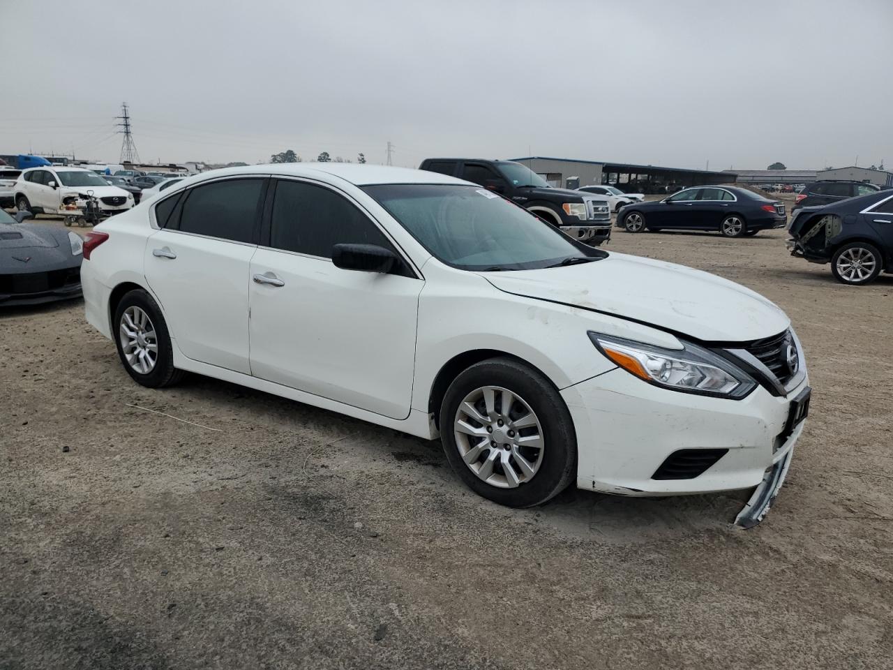 2018 Nissan Altima - Image 4