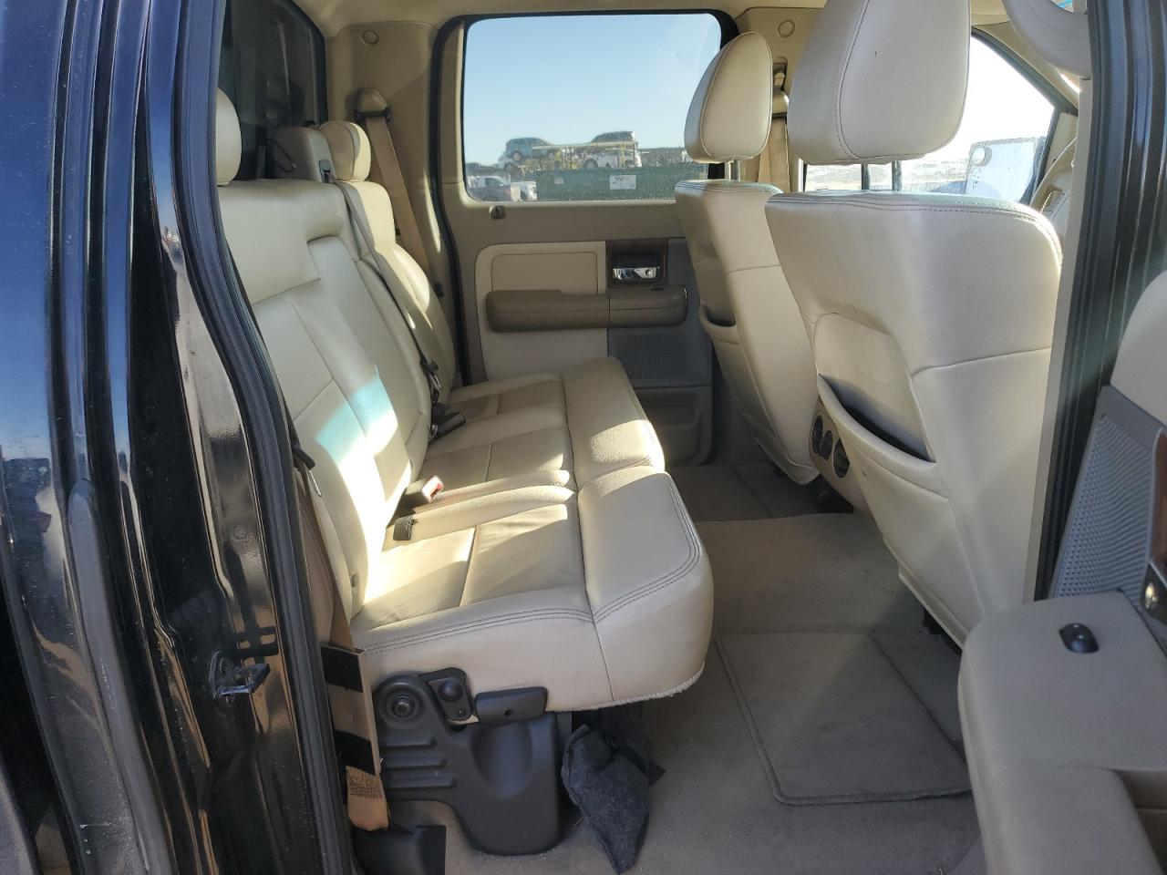 2004 Ford F-150 - Image 10