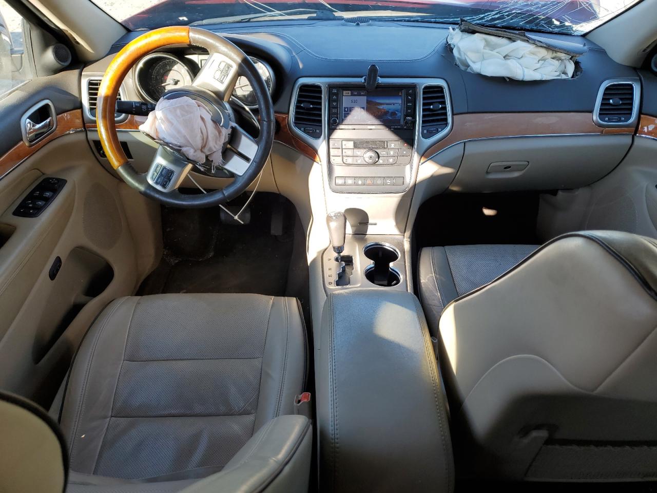 2012 Jeep Grand Cherokee - Image 8
